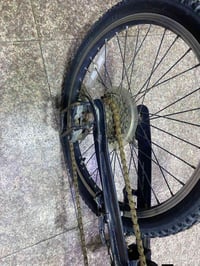 الأسم: LAND ROVER الصنع: ياباني         ~|~ لون (نيلي)  عقرب ٦ سرع تاي...