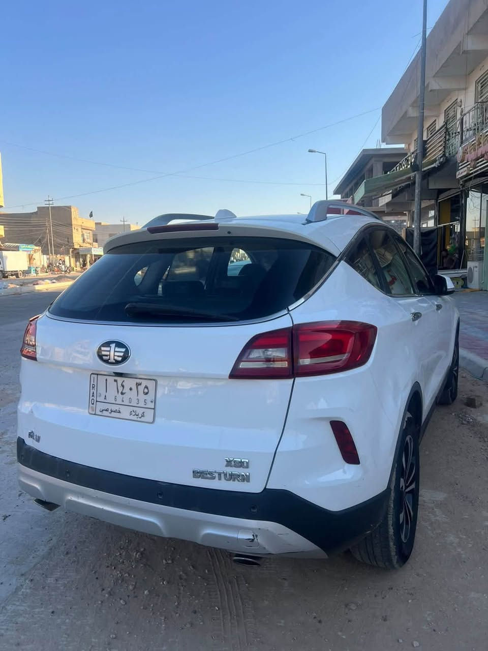 FAW X80 موديل 2021 🇨🇳
▪️ محرك 2000 سي سي▪️ كير أوتوماتيك 6 سرعات▪️ رقم كربلاء -مداور ثاني يوم▪️ SUV عائلية بمواصفات ممتازة

المواصفات:✔️ فتحة بانوراما✔️ بصمة تشغيل وبصمات أبواب✔️ شاشة 1للبيع1 إنج✔️ مقاعد جلد مع تدفئة✔️ مثبت سرعة✔️ كاميرا خلفية✔️ حساسات أمامية وخلفية✔️ مرايا كهربائية شفط✔️ TPMS مراقبة ضغط الإطارات✔️ ESP + TCS + ABS✔️ سايد بريك إلكتروني✔️ ليدات زينون وكشافات ضباب✔️ 8 سماعات عالية الدقة

السيارة مرتبة وجاهزة للاستخدام اليومي، مكفولة كفالة عامة.

السعر: 87 ورقة وقابل للتفاوض بالمعقول ب مراوس 

***********
