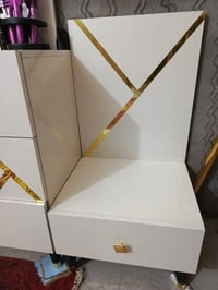 غرفه للبيع التفاصيل الاتصال على الرقم07831102667