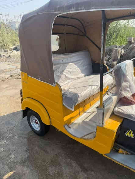 سلام عليكم تكتك موديل 19للبيع مرقمة رقم نكليزي تحويل ثاني يوم تجي تكلب بعينك شوف وتقتنع يلة تاخذهة مكاني بغداد البياع رقم تليفون ***********
