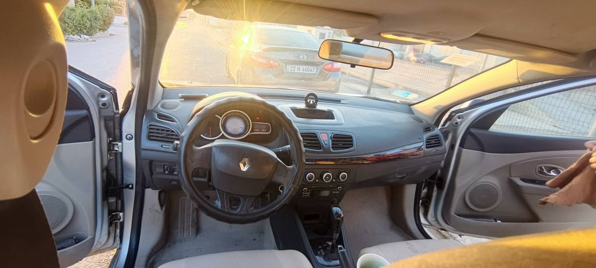 ڕینۆ فلۆنس ٢٠١٦ هەڵە نەبم ٣ پارچە و هەندێ ساردی هەیە گێڕو مەکینەی بیلاد نیسان سێنترا گێڕو مەکینەی تازە گۆڕاوە تەنها بۆ گۆڕینەوە *********** أربيل, العراق
