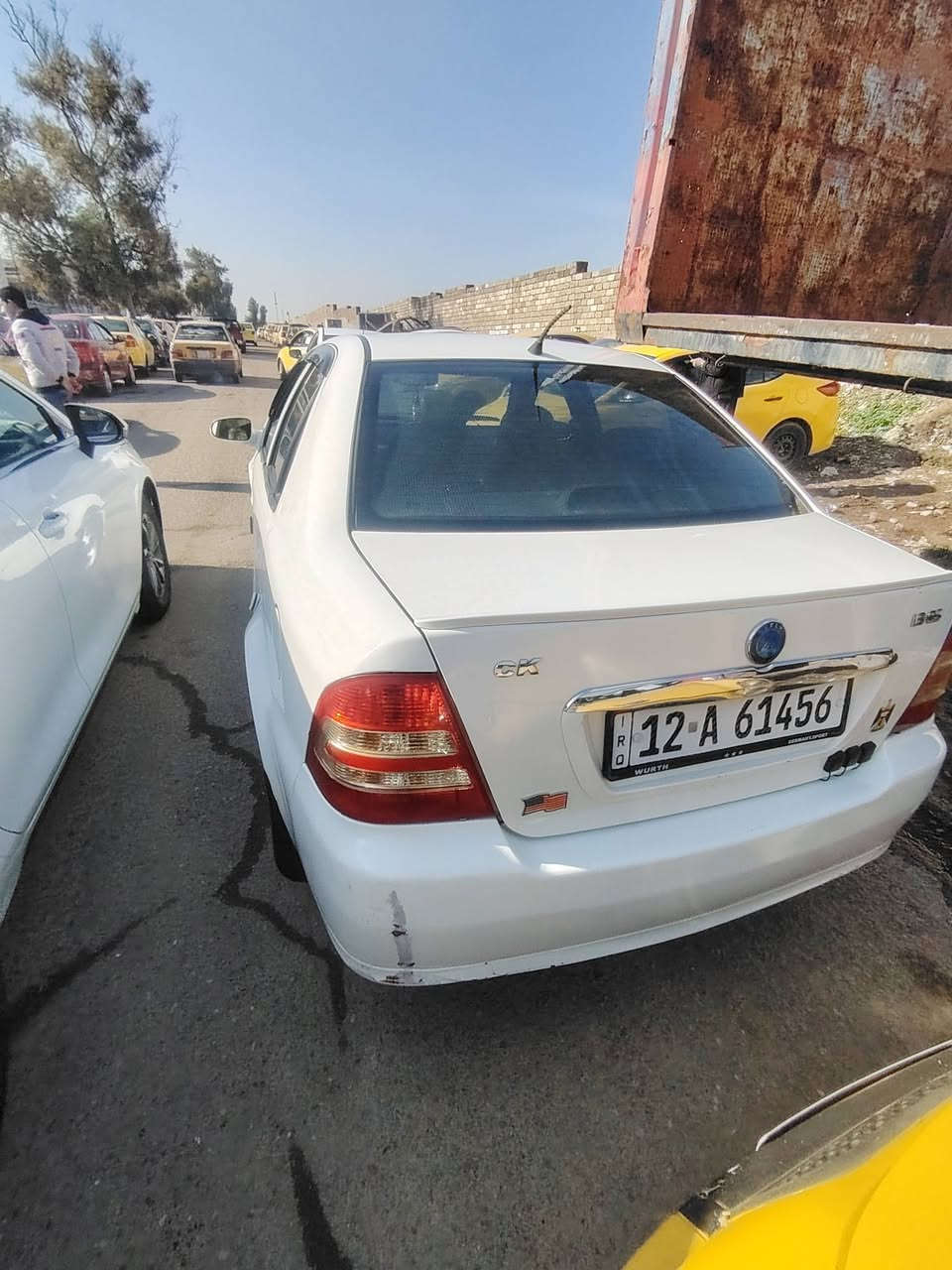 السلام عليكم سيكي للبيع موديل 13 قصه قديمه سياره وضع شركه بيها جامله رش خلفي بدون اي حادث وبيها شبر بالباب سياره وايرمنيه كلها شغاله تدفئه تبريد شغال رقم مسطره نينوى
***********
