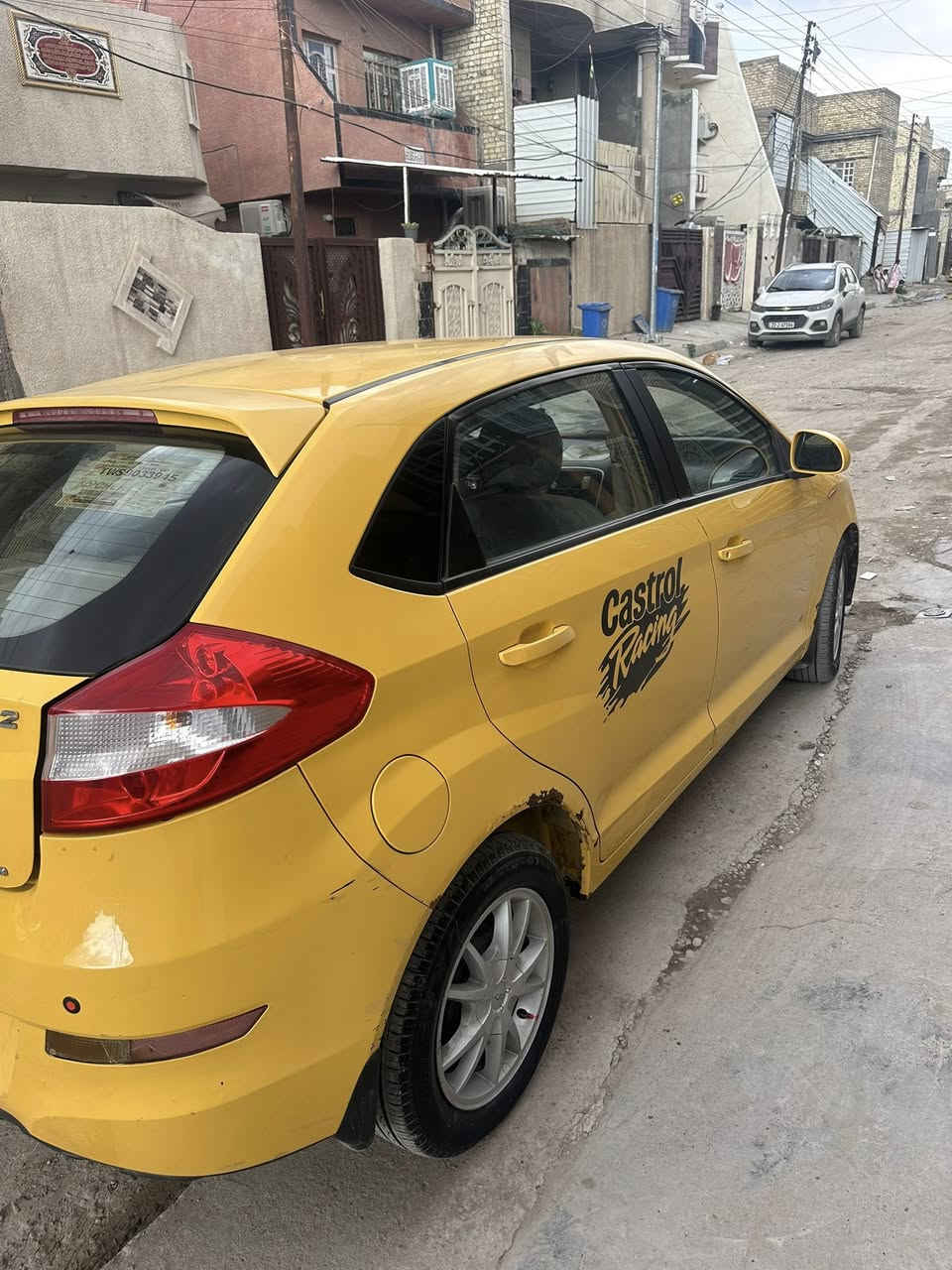 السلام عليكم
شيري فلاوين موديل ٢٠١١ بسمي مكفوله من الصبغ بيها خيط تبخير ***********
