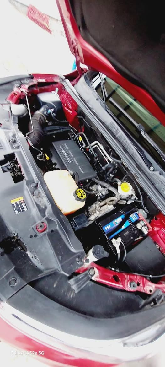 شوفرليت تراكس   AWD  Lt وارد امريكي
الموديل : 2020
رقم سليمانية 
السعر 107$
مكان السيارة : الناصرية 
حجم المحرك ١٤٠٠ توربو
المسافة المقطوعة 42 ميل
المواصفات:
بصمة تشغيل
بصمة ابواب
كرسي كهربائي
كامرة دوارة
لد نهاري
شاشة كبيرة
شاشة اعطال
كشنات جلد
انظمة سياقة
مثبت سرعة
ومواصفات اخرى
 ايرباك كلها سليمه
رقم  بأسمي التحويل او وكالة 
‎مكان السيارة : الناصرية 
‎‏‭0780 252 8922
