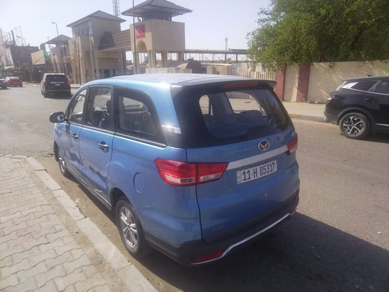 السلام عليكم ورحمة الله.. مراوس... مراوس...فقط...سياره بايك كينبو بايك مصريه ٧راكب عائليه بأسمي مكاني المنصور موديل ١٧...ماشيه ٨٥ كير محرك تبريد... كير عادي... ***********
