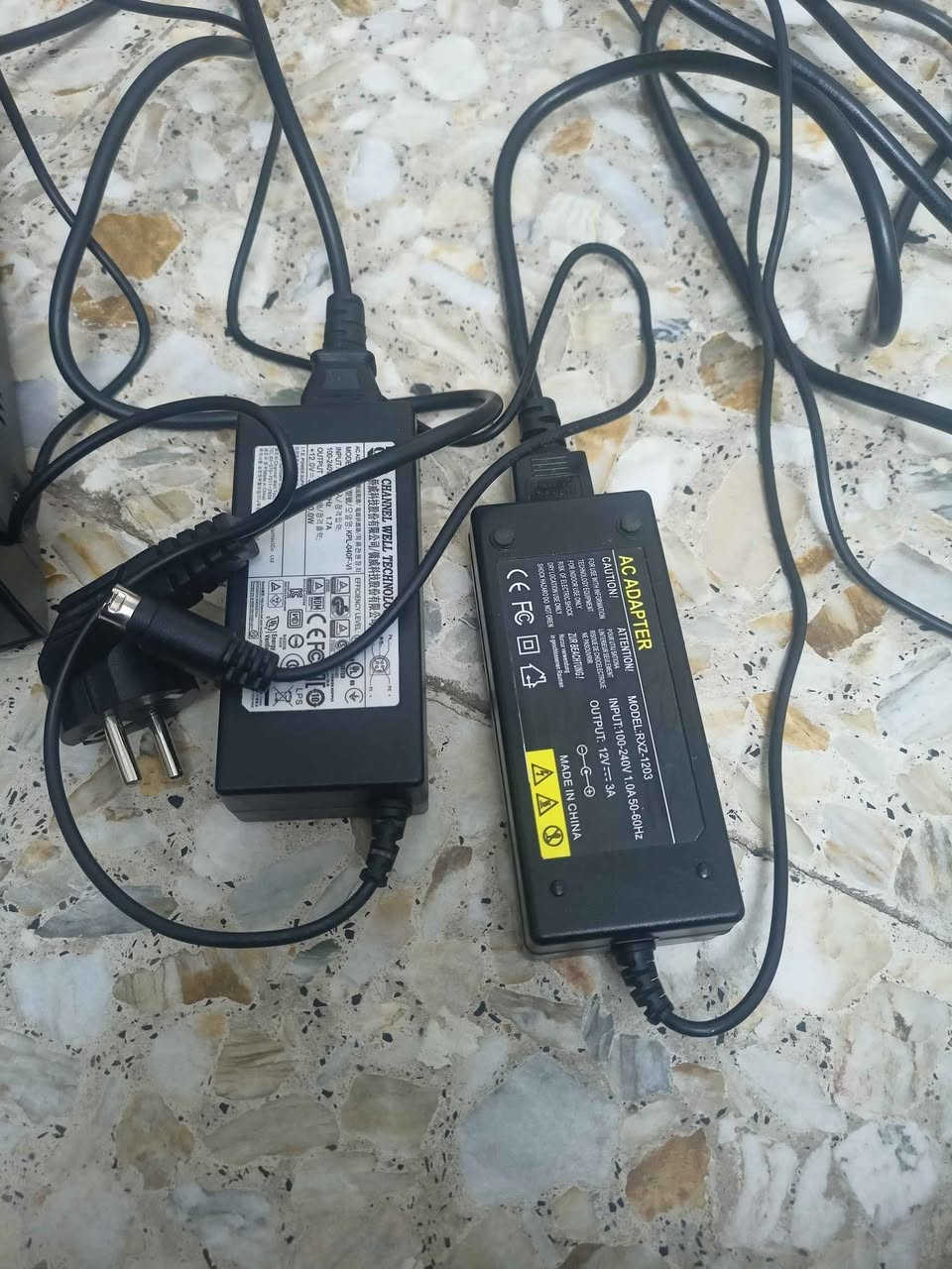 جهاز نوع هيكفجن اصلي 4 جنل وياه هارد 500 كيكا مع اربع كامرات دقة 2 ميكا مع شاحنة الاصلية مال الجهاز مع شاحنة مال كامرات مع شجرة مع ماوس مع جهاز دي في ار نوع سامسونك بغداد, العراق


**إذا كنت صاحب هذا الإعلان وتريد حذفه لأي سبب، رجاءا أرسل رسالة إلى الدعم الفني**