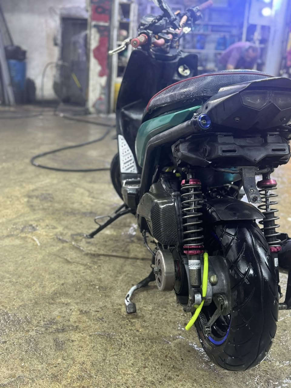 السلام عليكم  سكنس جبلي خير من الله مكينه مزوده بلاد وصدر ودبل وكلجات وستيران وجويتر وقبق شوته وفلتر شوته تشغيله نكره وعقل رياضي دراجه مال جناي مو مال بياع شراي ما متواجد فيس المكان الدوره 
رقمي***********
