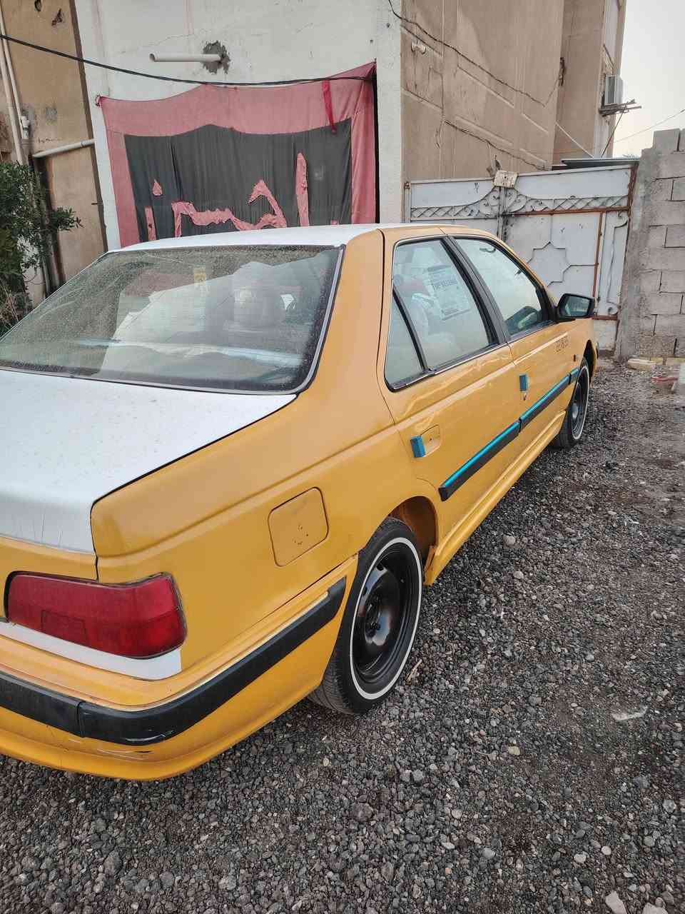 سلام عليكم بيجو بارص مديل 2015 رقم واسط انكليزي تحويل ثاني يوم مصفره هيئه و غرامات سياره جاهزه تخم تاير دوشمه جديده.  مكان كوت.  السعر 37 بيه مجال  ***********
