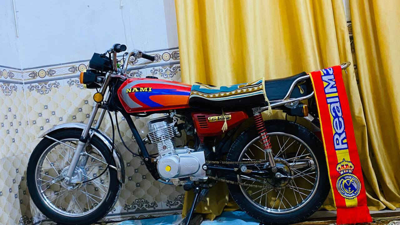 سلام عليكم دراجه اربعه كير  للبيع +كلك كلك محرك امتياز دراجه نضيفه تجي وتشوف مكاني نجف اب 500 او بيهه مجال


**إذا كنت صاحب هذا الإعلان وتريد حذفه لأي سبب، رجاءا أرسل رسالة إلى الدعم الفني**