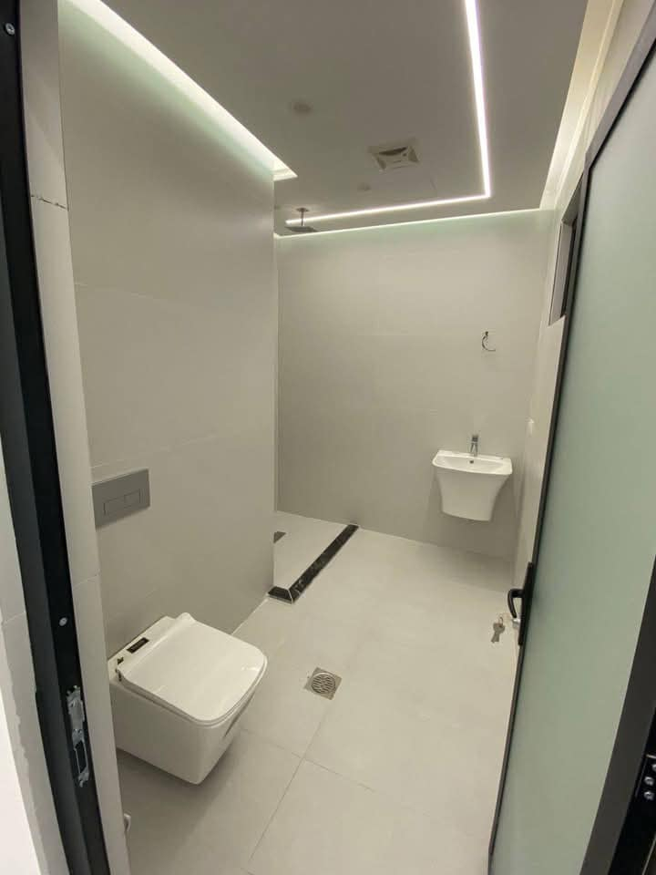 دار للبيع
المساحه ٩٥متر
الابعاد ٤،٧٥في٢٠ متر
الموقع البنوك التربيه
يحتوي على
٤غرف نوم سويتات
استقبال ومطبخ حار بارد
صاله كبيره
واجه مرمر ارضيات مرمر
بناءحديث درجه اولى
للإستفسار
***********
***********
شركه كل العرب للتسويق العقاري
البنوك شارع الكنيسه مجاور روضه البنوك الاهليه
نستقبل جميع عروضاتكم السكنية
