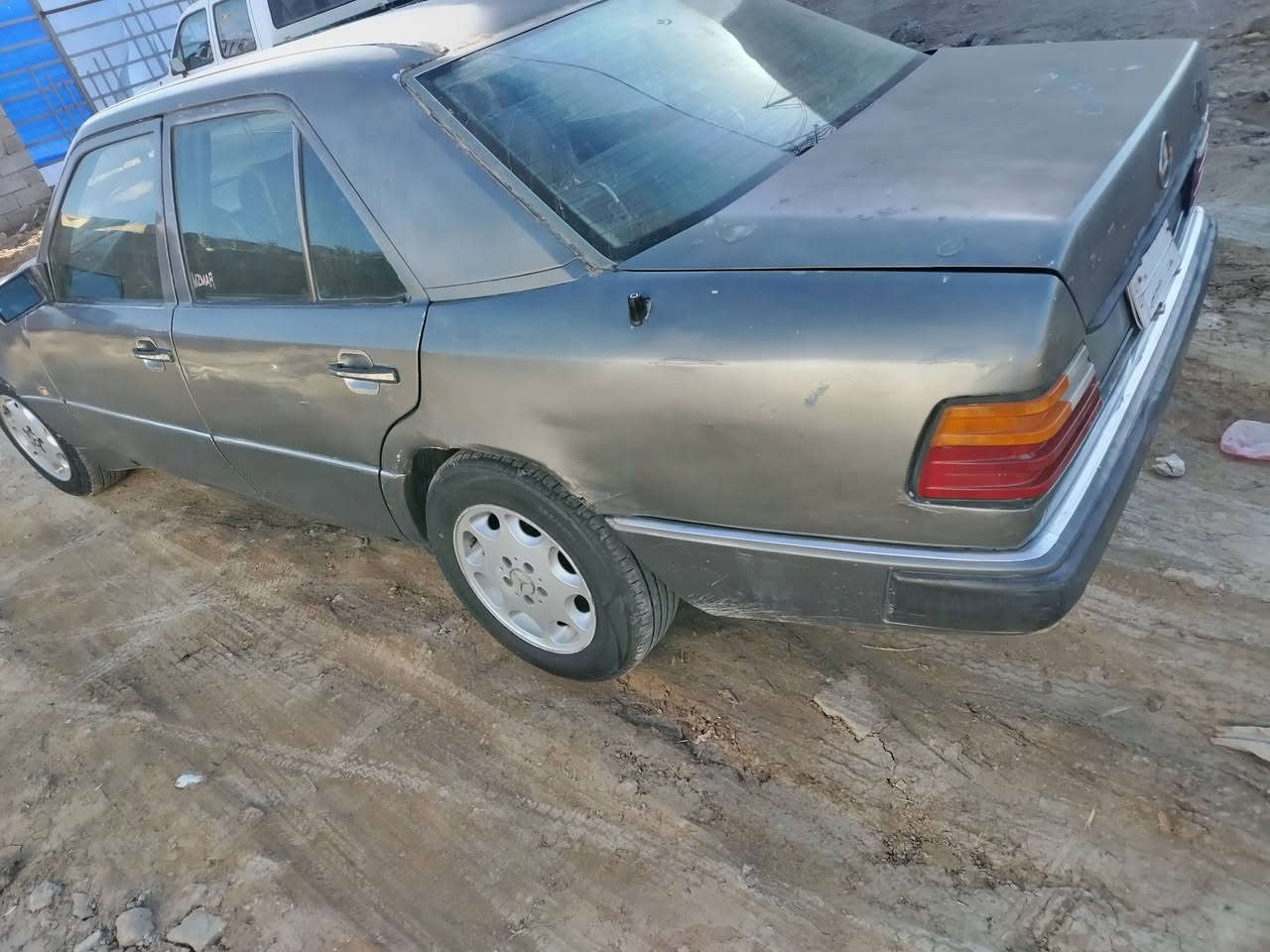 مارسيدس دب البيع موديل ١٩٩٢ رقم بغداد الماني مكينه ٢٥٠٠ كير جديد قواعد سليمه ذي قار الفجر السعر ٣٣ وبيه مجال رقم *********** خاص ماكو
