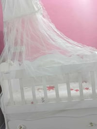 سرير بيبي • ويا دوشك • مستعمل خفيف