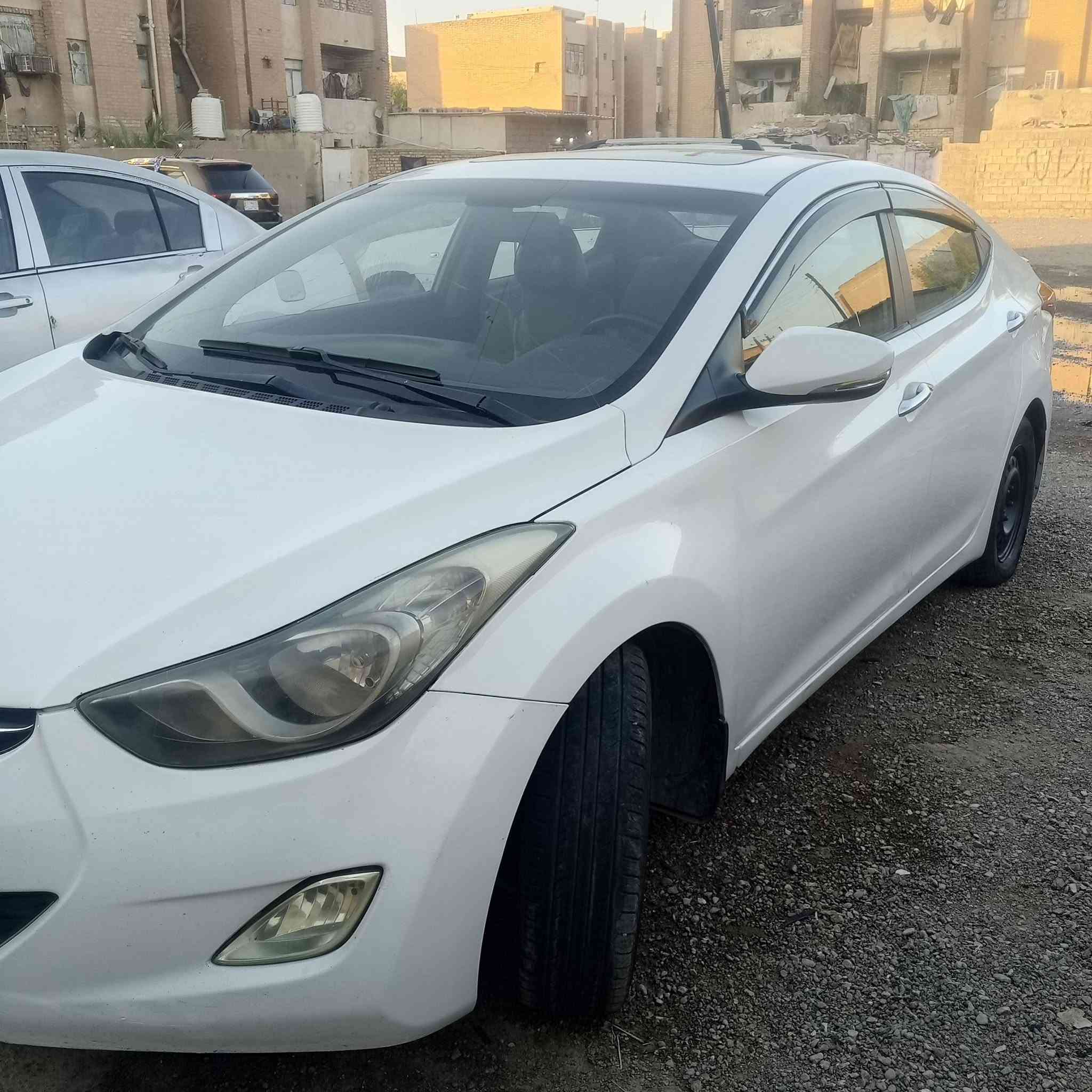 النترا موديل ٢٠١٤خليجي رقم دولي هزه جديده مكينه ٢٠٠٠دوش كير اوتماتيك اي تي دواخل مدوشمه بيها ٣قطع صبغ السياره فول مواصفات عدا البصمه مري شفط فتحه بالسقف تحكم استيرن سياره تبريد ثلج حداديه ٧٠بالميه تخم تاير تحويل مباشر سعر البيع ١١٥بيها مجال اتصال***********
