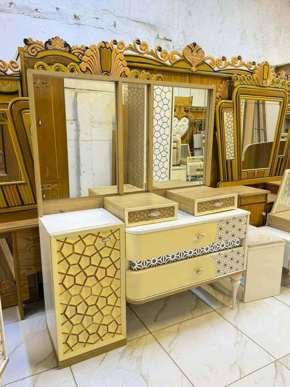 غرفه تركيه مستخدامة 
نضافه 90💯
عداد القطع 10
اناره شغاله 
موديل حديث 
شغل ثقيل 
سككك هايدروليك 
سعرها 850/750
نقل وشد مجانأ داخل بغداد


**إذا كنت صاحب هذا الإعلان وتريد حذفه لأي سبب، رجاءا أرسل رسالة إلى الدعم الفني**
