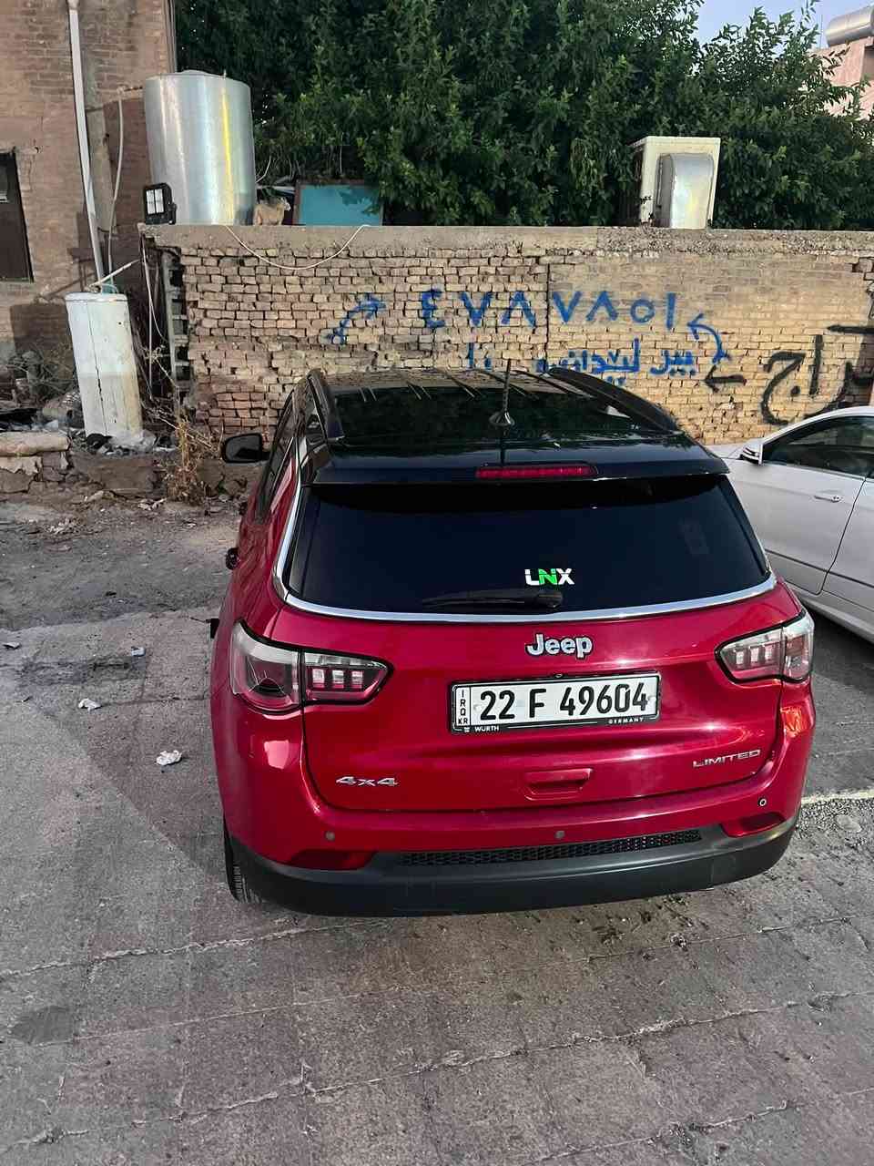 السلام عليكم جيب كومبارس ٢٠١٨فول موصفات عده الفحته تبريد قطعتين مكينه ٤سلندر ٢٤٠٠السياره فور ويل خير من الله عارضه ١٣٠ او بيها مجال السياره الضرر بس بنيد او دعميه لا دواخل لا اريباك او هاي السياره كدام عينك السونار موجود صور الضرر جوه بل صور اقتنع او خابرني او تدلل ***********
