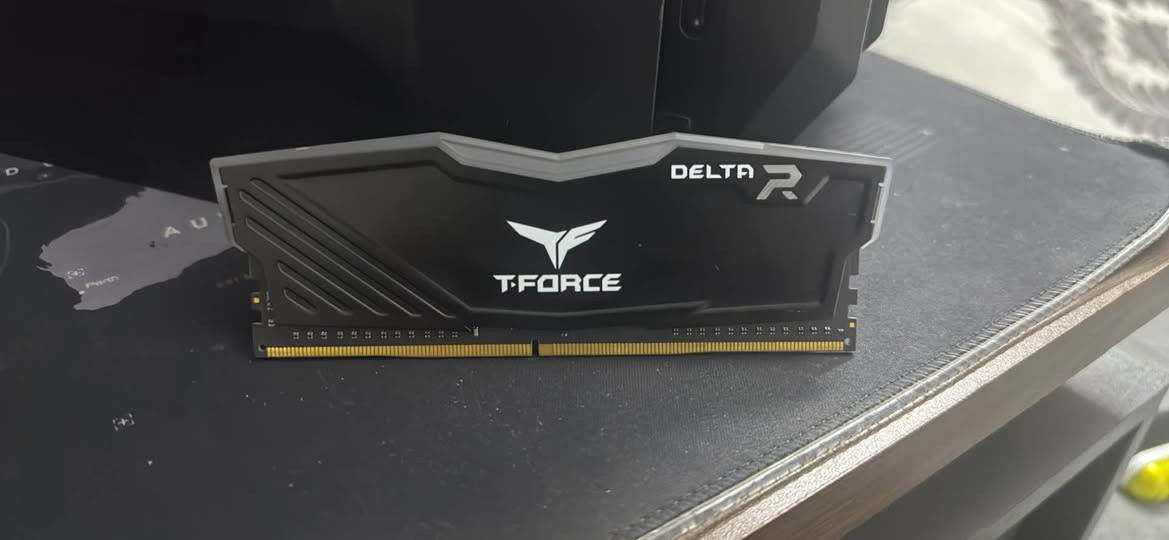 Tforce rgb 8g
3200hz
cl16
1.35v

***********
السعر قفل بغداد, العراق
