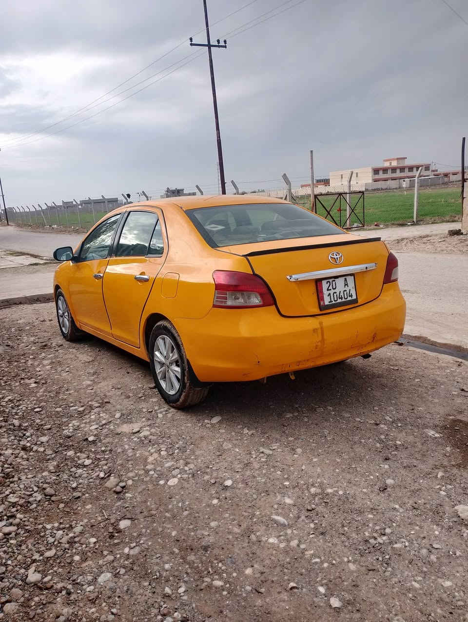 سلام عليكم يارس موديل 2008 كندي فول اوتوماتيك سنويه جديده لحد 2030 هينه و غرامات مصفره الضرر بونيد و جاملق امامي تبديل بدون دواخل دوشمه جديده السعر 70 وبيه مجال مكان كركوك ليلان  الاتصال رقم ***********
