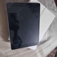 ايباد 9 بطاريته 81 جهاز نظيف نضافته 83%  ذاكره 64  سعره 195 وبي مجال ب...