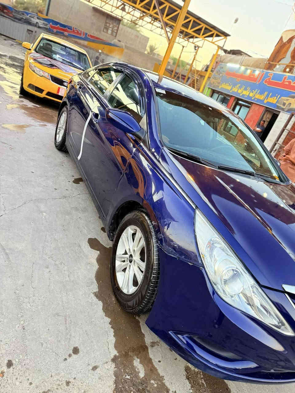 السلام عليكم
سوناتا2013
بيها قطعتين فقط 
بدون دواخل 
محرك السياره 2400gdi
معلايه كازكيت ومجفته جديد 
مابيها اي نقص السياره 
رقم ديالى تحويل ثاني يوم 
السونار كدامك 
جاهزه على اخر حبايه 
للبيع سعرها97وبيها مجال بسيط 
مكاني بغداد العبيدي
***********
