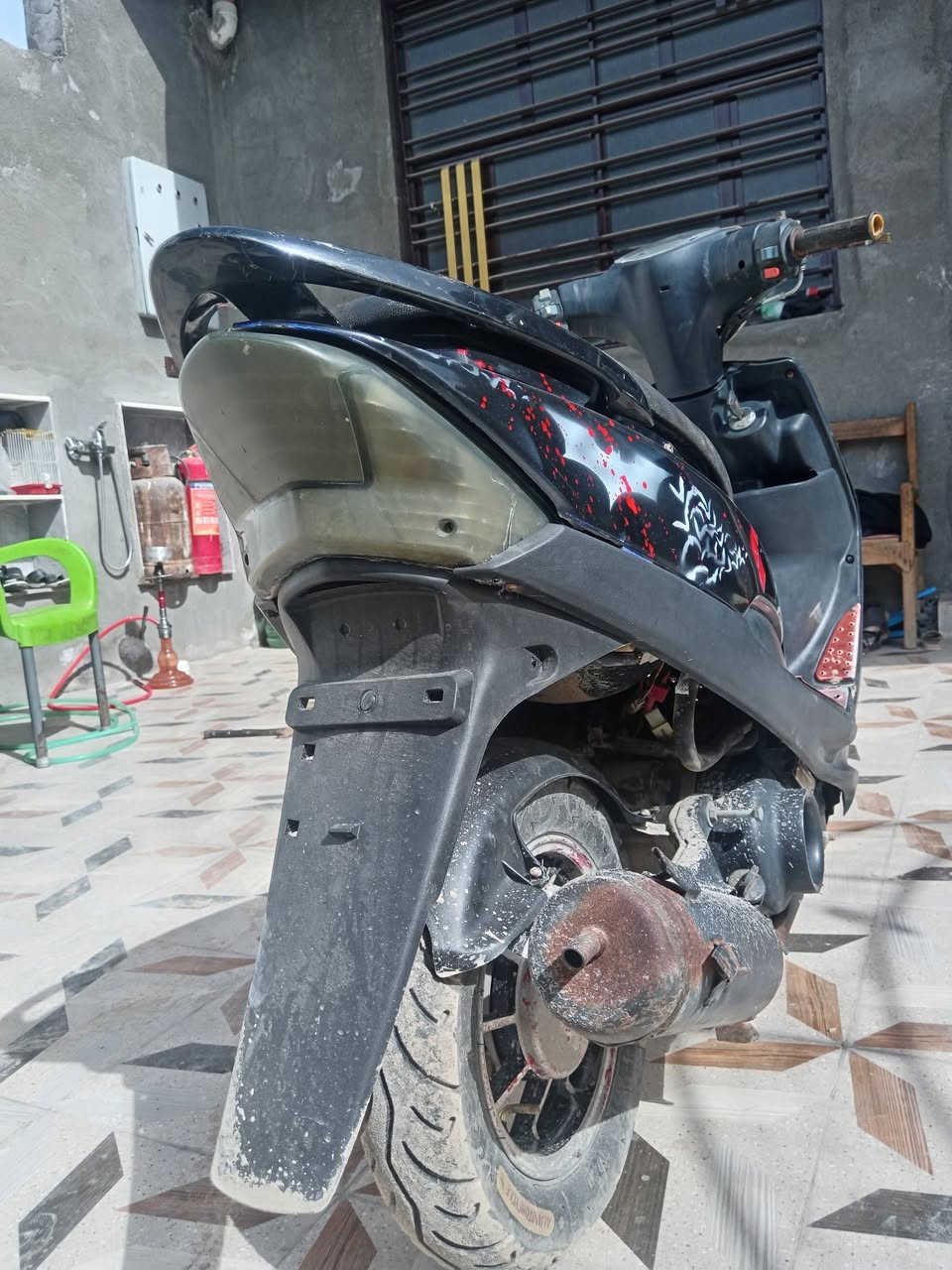 السلام عليكم ماكس عدله بلادي سلف وهندر كامله مابيه نقص السعر ٤٥٠ وبيه مجال  رقمي ***********
