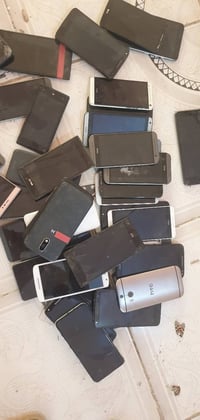 موبيلات فحم • مستعملة • ٩٠ قطعه