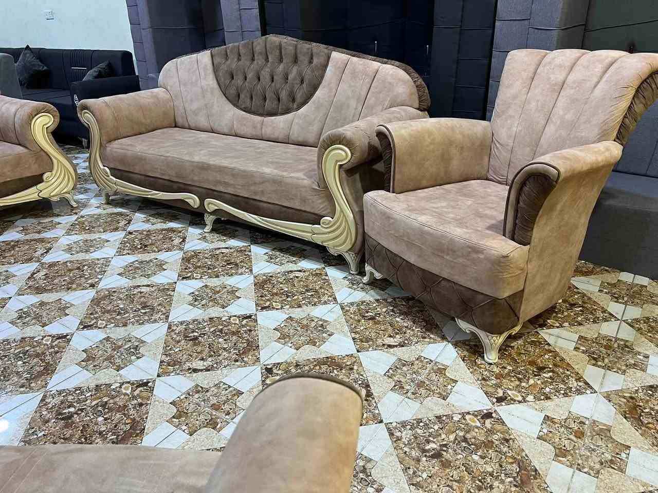 تاقم قةنةفة توركيية بؤفرؤشتن
١٠نةفةريية بيعيبة شتيكي نايابة 
ژم***********
شوين كةلار
