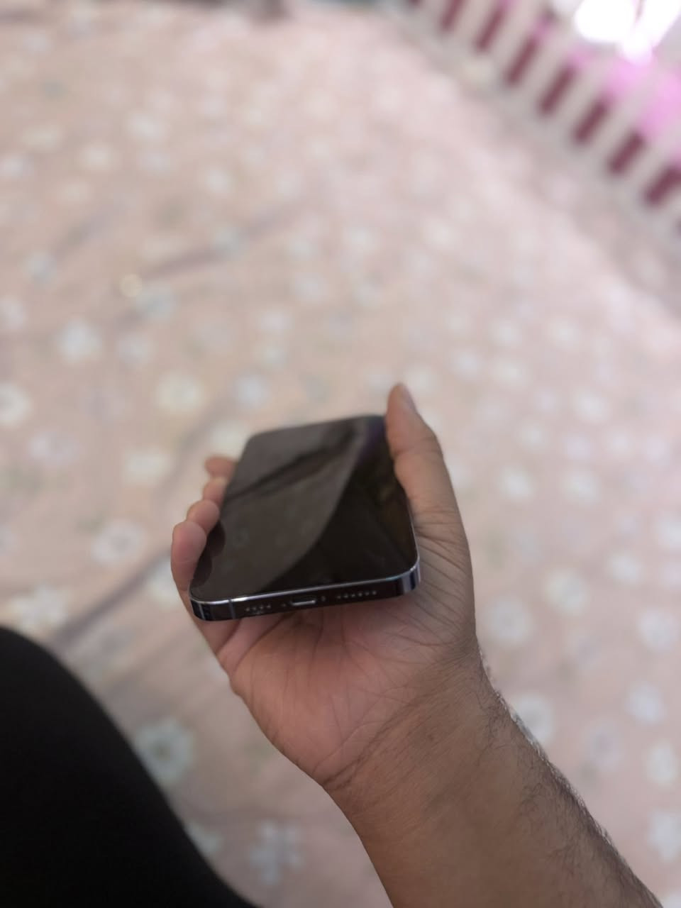 سلام عليكم 13برو ماكس ذاكره 256بطاريه 86لون جهاز بحري بدون ملحقاات شرق اوسط دبل سيم كارت جهاز فقط مبدل ضهرر 
سعر الجهاز570 
مكان مدينه الصدر 
***********
