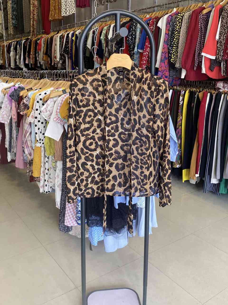 نموذج من كسر كيلوت + قميص نسائي غير مستخدم ❤️


**إذا كنت صاحب هذا الإعلان وتريد حذفه لأي سبب، رجاءا أرسل رسالة إلى الدعم الفني**