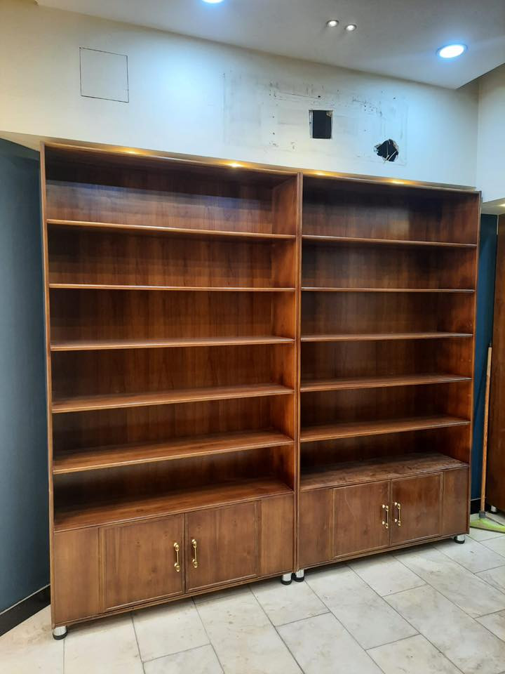 فاتزیتات صيدلية للبيع

غير مستخدم /  خشب صاج درجة اولى 

المكان بغداد /حي القادسية 

للتفاصيل اكثر يرجى المراسلة على الرقم ***********
