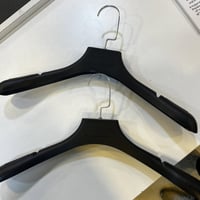 مساء الخير متوفر علاقات عرض ملابس ترهم نسائي رجالي موديل حلو وقوي والت...