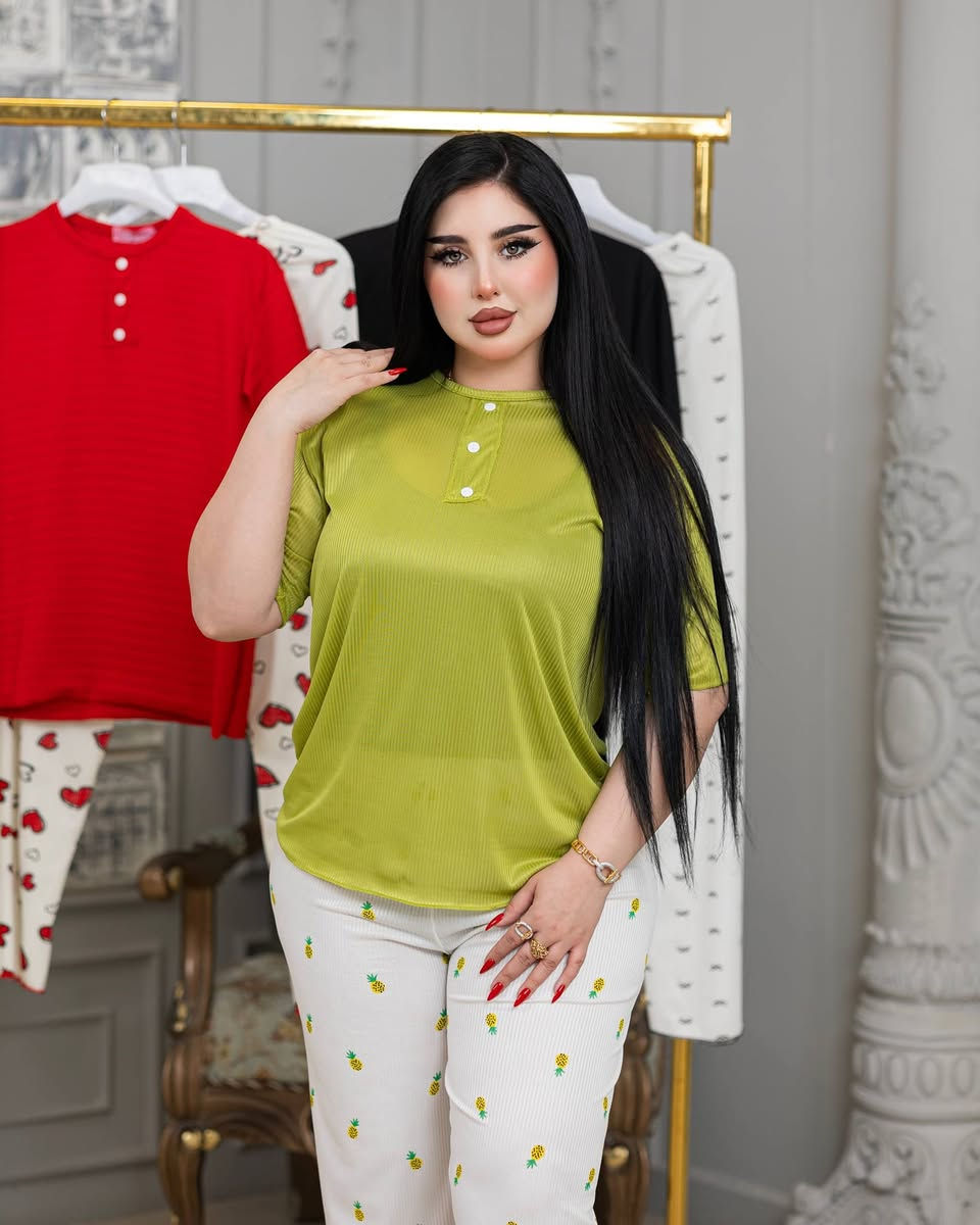 بسم الله الرحمن الرحيم 

اللهم صل وسلم على نبينا محمد وآل محمد 

تراك نسائي 

خامة زبدة مسحب ممتازة

فري سايز حد ٨٥ كيلو.

سعر القطعة مفرد  12 الف

توصيل جميع المحافظات 4الاف


**إذا كنت صاحب هذا الإعلان وتريد حذفه لأي سبب، رجاءا أرسل رسالة إلى الدعم الفني**