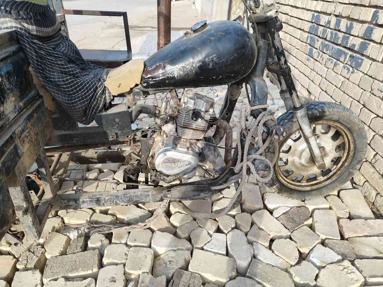 السلام عليكم مكلف بالنشر ستوته للبيع MTR شايله روحهه مال شغل بدون اوراق سعر 550 وبيهه مجال ***********
