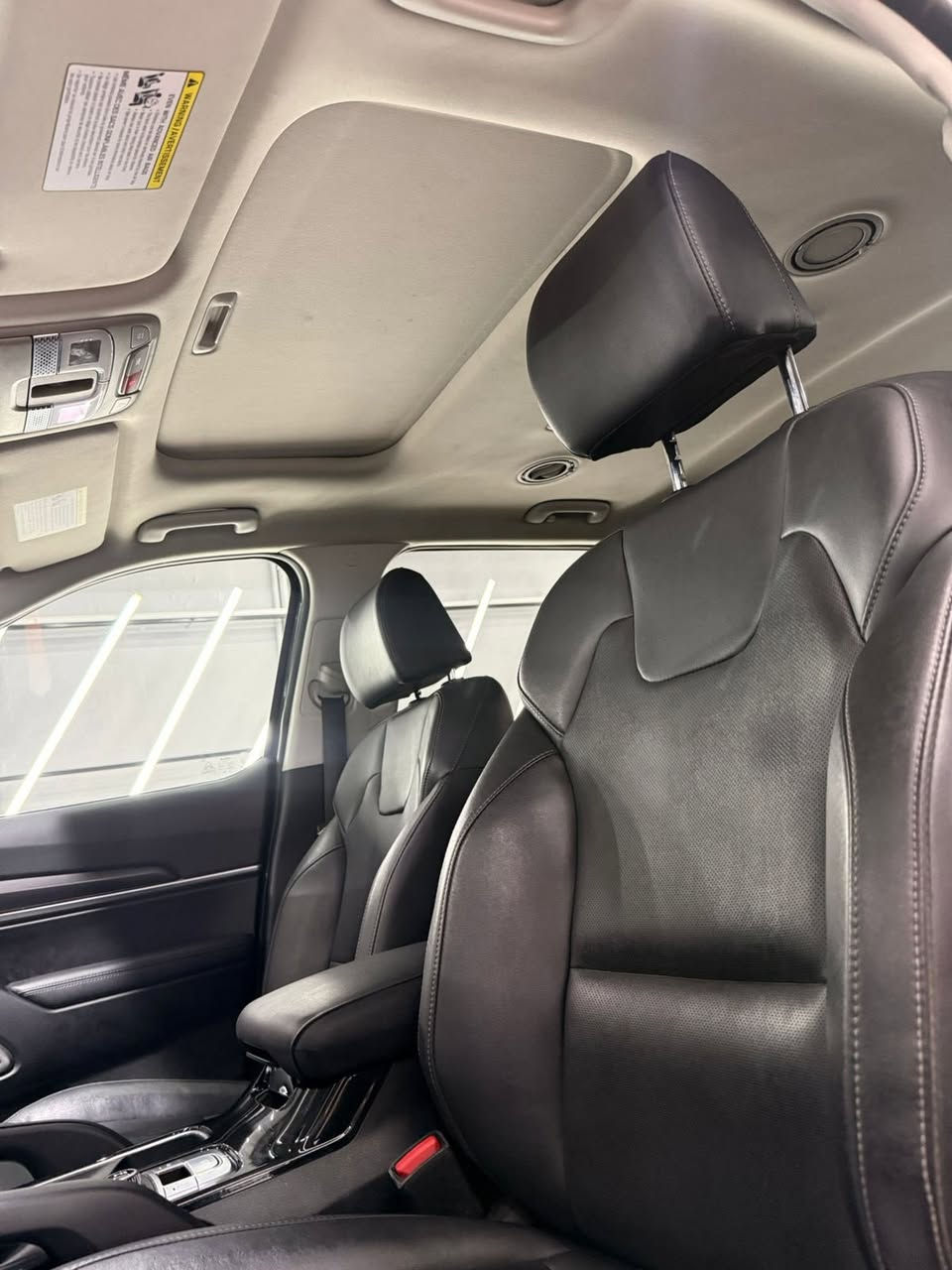 فول مواصفات
السعر اكتب رقم 1 ويصلك السعر عالخاص
كيا تيلورايد EX-X 
مواصفات سلايت رادار امامي - تشغيل عن بعد - مرايات شفط - اشاير بالمرايا - ويل كب حجم 20 - حساسات خلفية - كشنات جلد لون ابيض  خاص بالفئة X LINE - لايت امامي خلفي LED - تدفئة تبريد بالكشنات - شحن لاسلكي - وضعيات قيادة - سستم صوت HARMAN - كشنات متصل - السيارة فئة خاصة X LINE تختلف من الشكل الداخلي والخارجي عن الفئة العادية وبيها هواي مواصفات بعد
قطعتين كلير امريكي وبيها بارد
عنوان السيارة اربيل شركة حسين
للاتصال ..***********..***********
