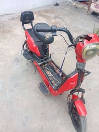 دراجة شحن • نقص بطاريات • ديالى بلدروز