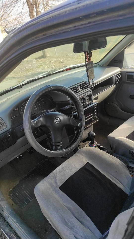 ئۆپڵ مۆدیل 1991  علوج .مەکینە 18 ی گێڕ عادی گێڕ و مەکینە بەشەرتی فیتەر مووس و بڕاوە و وەرگەڕاو بەشەڕت سەیارە  زۆر جایزە هەتا بڵی توند و تۆڵە گەرمی و فڵچە و لایت و تەزجیل بەشەرت پاتری تازەیە کارەبایی کامل مەزبوت . 

شوین //ڕانیە
سحر//18و معامەلە
ژ.م//*********** رانية, السليمانية
