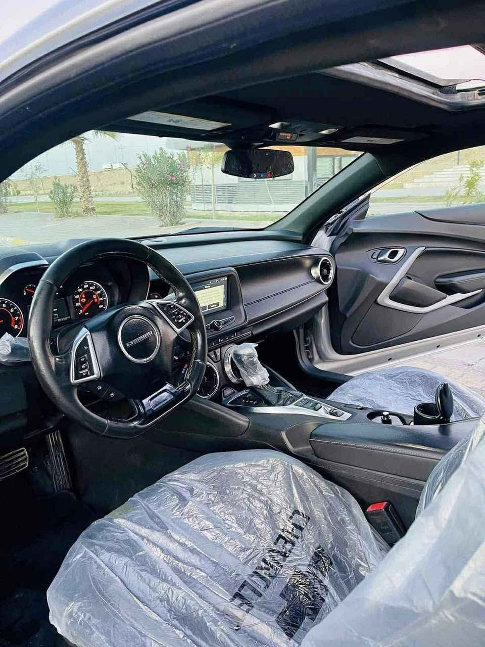 كمارو  موديل 2016
   للبيع او مراوس بسياره اربع بوب حسب القناعه لون سلفر
 فول مواصفات 1/1 
يعني z71
سته سلندر v6 
 رقم اربيل 
 حادثها جاملغ وبنيد من امريكا بدون دواخل بدون شاصي فقط براكيتات 
وبيها هنا ٣ قطع بخ يعني خمس قطع 
 كير محرك خير من الله جاهزه السياره من كلشي
السعر 122  وبيها مجال 
العنوان / بغداد . العامريه 
اتصل بالرقم مباشرتا او راسل ع الواتس اب  لأن اني مكلف بالنشر 
رقم صاحب السياره ***********…
اخوان السياره بالحقيقه حيل حلوه و ضايفلهه زرع لدات متغير للايت  و عدسات و زنون .
