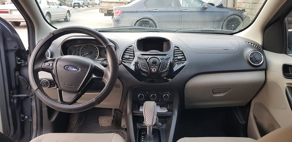 فۆرد فیگۆ 2016 چامڵغی سەکن پێشەوە ساردە چامڵغی دوای سایەق هیلالەکەی کارتە هیچی تری پێوەنیەوە سەیارەکە زۆر پاک و جوان ماوەتەوە گێڕ و مەکەکینەی بەشەرت ناوڕەساسی سوکان ڤۆلیۆم ڕەقەم سلێمانی سەنەوی تا2029تازەیە سعری 80وەرەقە و مەجال 
شوێن کەرکوک
ژ.م***********
ژ.م***********
