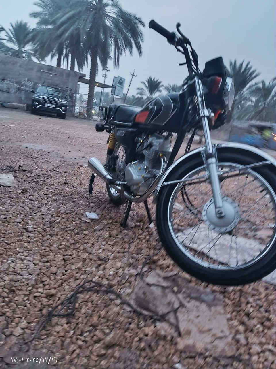 سلام عليكم
دراجه نامه امتياز 
مكفول كفاله عامه 
محرك ما مفتوح ابد 
اوراق سكنر 
مكاني بابل الحمزة الغربي 
السعر 575وبيها مجال للشراي 
الرقم ***********
