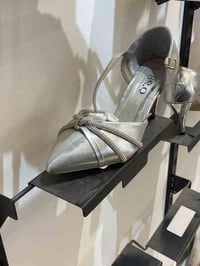 احذيه ماركه نسائي رجالي  ابيع شلعه وحده مصار شهر من فتحت المحل  وريد ه...