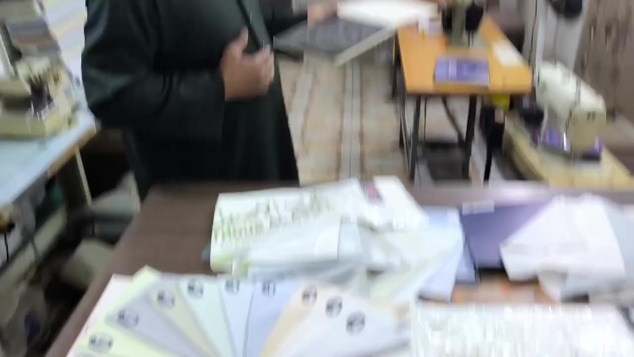 🔥🔥 وصل حديثاً 🔥🔥
👔 أقمشة صيفية رجالي درجة أولى 👔
🇯🇵 ياباني أصلي — فخم، ناعم، وثابت لون
💰 السعر: 40,000 دينار
🇰🇷 كوري درجة ممتازة — خفيف ومريح بالصيف
💰 السعر: 30,000 دينار
🇨🇳 صيني عملي ومناسب للدوام والاستخدام اليومي
💰 القطعة بـ 15,000 دينار
🎁 عرض خاص: قطعتين بـ 25,000 دينار
🇨🇳 باز صيني — خفيف وبارد ومناسب للصيف
💰 القطعة بـ 15,000 دينار
🎁 قطعتين بـ 25,000 دينار
✨ قماش بارد – ألوان راقية – جودة مضمونة
📍 العنوان: الكوفة – شارع السهلة – عمارة السميرة
✂️ خياطة سيد صاحب
📞 ***********
