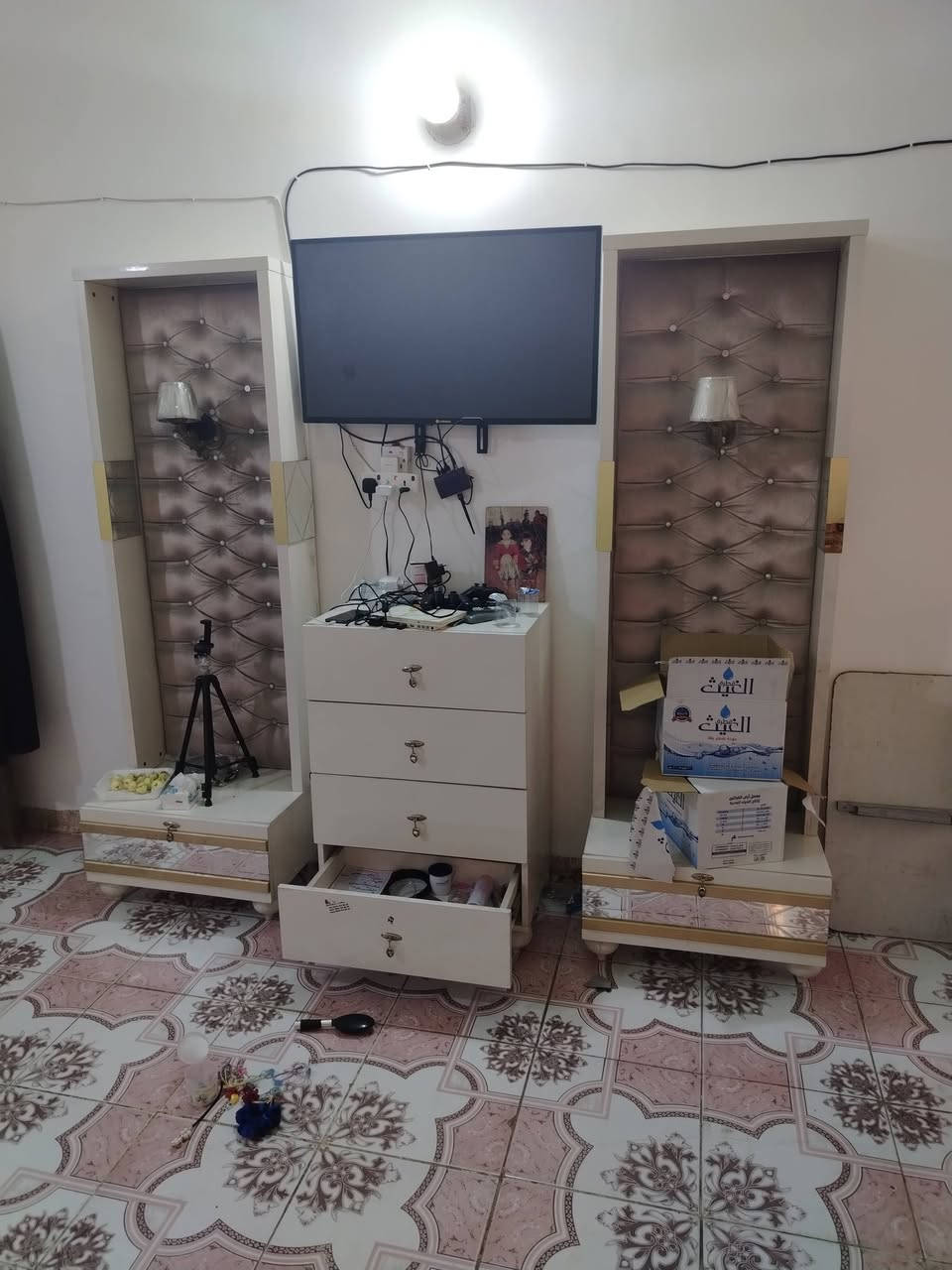 السلام عليكم غرفت تركيا الكنتور اتلاثه بيبان سلايت مثل ما تشوفون بل صوره غرفه اخت الجديده الله شاهد تجي وشوف ابعينك مستعجل عله بيعته الي يحب هاذه رقمي وبي واتساب ***********
