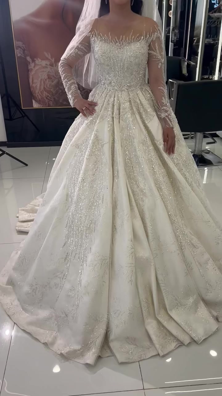 بدله عرسي ملكيه فخمة قياس ٣٨ من تركيا جديده 
اول لبسه اني كلها شغل وثكيله وبيها مسرح طويل 
ابيعها ٩٠٠ مكاني بغداد


**إذا كنت صاحب هذا الإعلان وتريد حذفه لأي سبب، رجاءا أرسل رسالة إلى الدعم الفني**