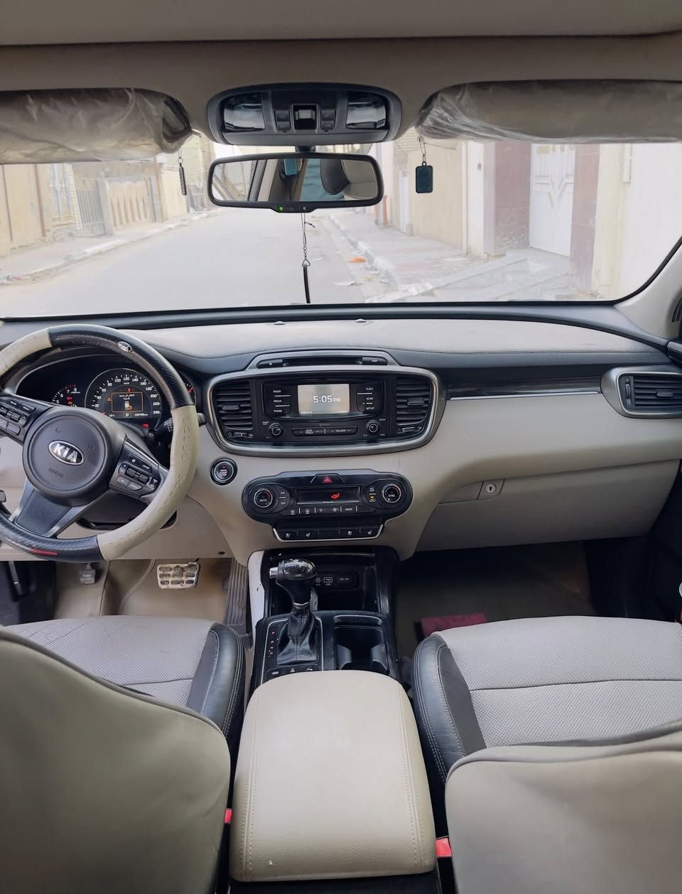 السلام عليكم
سورنتو 2016 خليجي 
الشركه العراقيه الدوليه
كامل مواصفات 1/1
بانورما
فورويل AWD
مكان السياره كربلاء المقدسه
مكفوله كفاله عامه
بأسمي تحويل ثاني يوم
للاستفسار الاتصال على الرقم
***********
