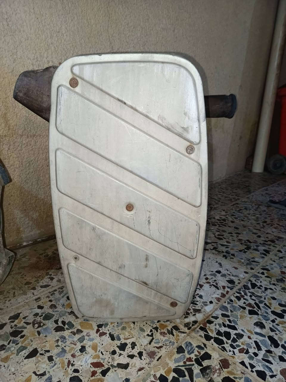 السلام عليكم  البيع صندوك استيل سعره 250وبي مجال وصالانصه مال مان250وبيه مجال  ***********
