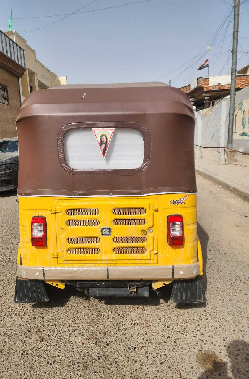 تكتك للبيع موديل 19  شهر 10
رقم وسنويه تكتك مصبوغه عام 
تكتك حلوه ربع ما تصرف عليه كبل للشارع 
سعره 5500وبيه مجال 
مكاني بغداد جسر ديالى القديم شارع 70
رقم ***********

