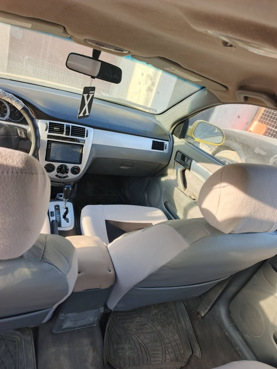 السلام عليكم اوبترا موديل 8للبيع رقم قادسيه مداور ثاني يام هيئة وغرامات مصفره كير ومكينه مكفولات سياره خير من الله مكان سياره بابل مركز مدينه سعر ٤٤ وبه مجال ***********//***********
