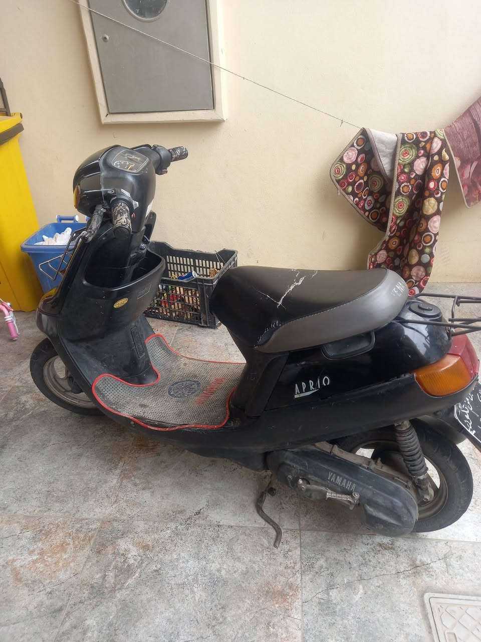 السلام عليكم موطور بوتين للبيع شرط من كلشي مكينة مامفتوحة نشاط فول لاجزة ولا ونة كهربائيات شغالة سلف شغال لايت عالي رماش بي السعر 330 وبي مجال بسيط كلو شرط شراي اتصل *********** مكاني الايسر
