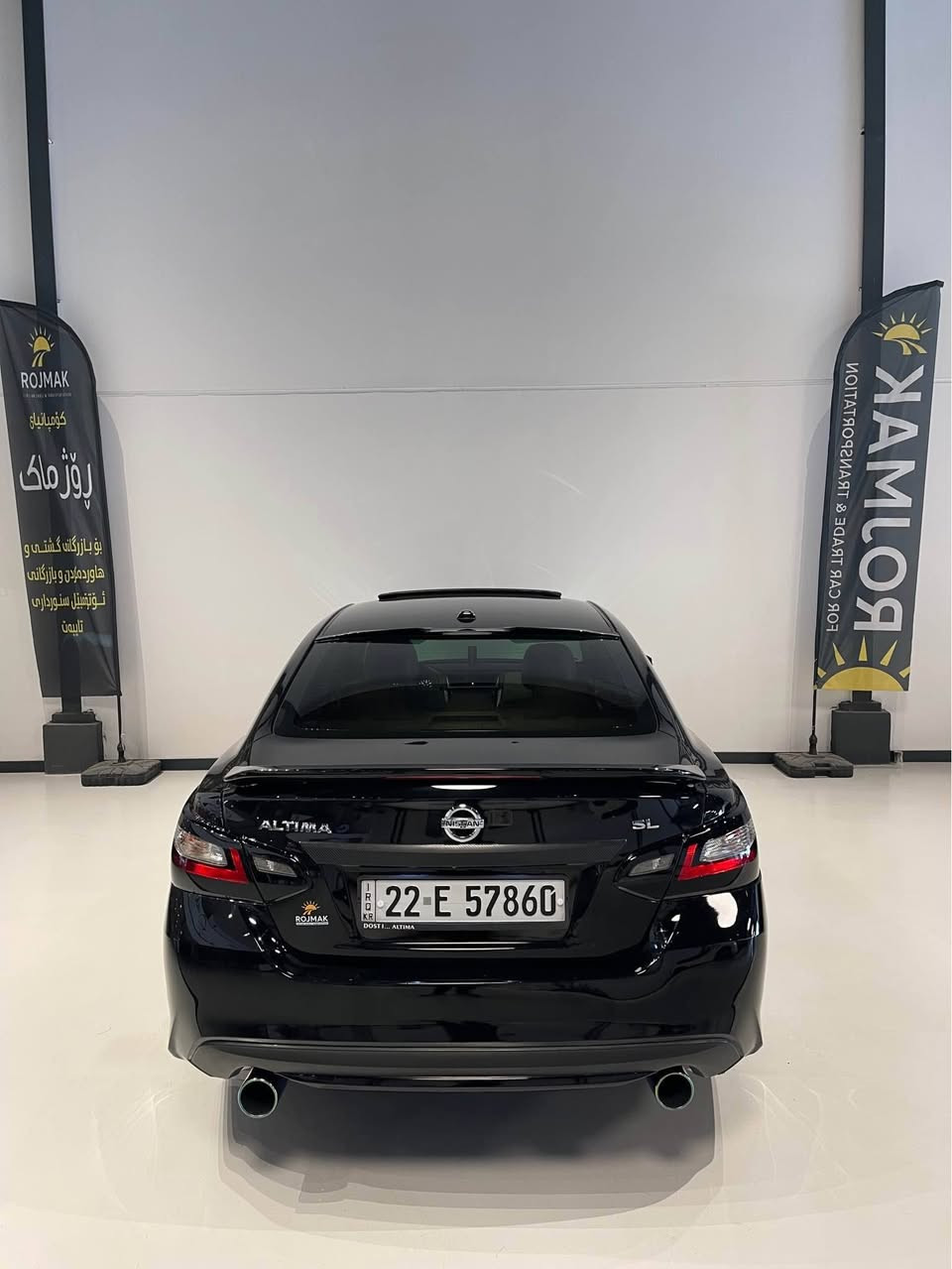 Nissan Altima 2018 SL
سەیارەکە پێش و پشتی کەپسە - دەعمی زۆر خفیف
تەنها دەرگای دوای سەکن گۆڕاوە بە بیلاد - یەک پەڵەی جاملوغەکەی دواوەشی بۆیاخە - واتە بەس يەک پەڵە بۆیاخ - 
ئێرباگی بەس شانەکەی تەقیوە -  زۆر زۆر نموونەیە سەیارەکە
٨٧ هەزار مایل ڕۆشتووە - گێڕ و مەکینە بەشەرت  — بیلاد ناو زەرد - شوێن سلێمانی -  کۆمپانیای ڕۆژماک - 

*********** 
***********

نیسان التیما مودیل ٢٠١٨ مواصفات اس ال 
سیارە بجم کبس - ظرر خفیف - جدید جدید
فقط شبر جاملخ خلفی صبوغ - باب تبدیل بلادی
ایرباک بس تکمە طاک سستم - ماشیە ٨٧ الف میل
تحویل غرامە بشرط - کیر مکینە بشرط - مکان سلیمانیە 

***********
*********** السليمانية, العراق
