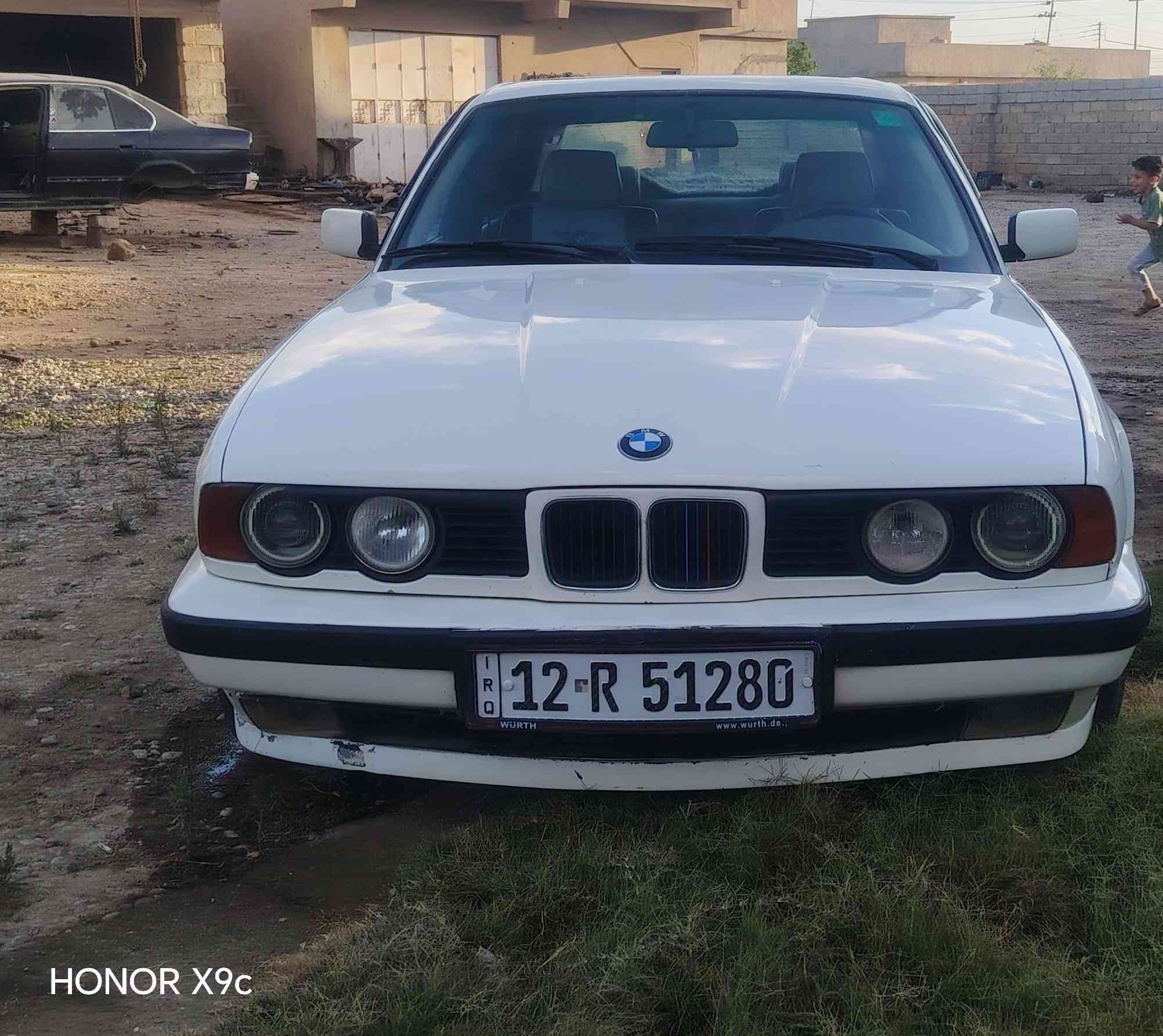 السلام عليكم
للبيع وترهم مراوس 520 ومحركه مال 525 
محرك +كير شرط
تبريد ويه اسويج
صدر شرط
وياله جدد
فتحه بلصقف
مانقصه شي بس تشقل وتمشي
موديل 1991
رقم وسنويه جدد دولي
السعر 43 وبيه مجال 
رقم الهاتف *********** بي وتساب
