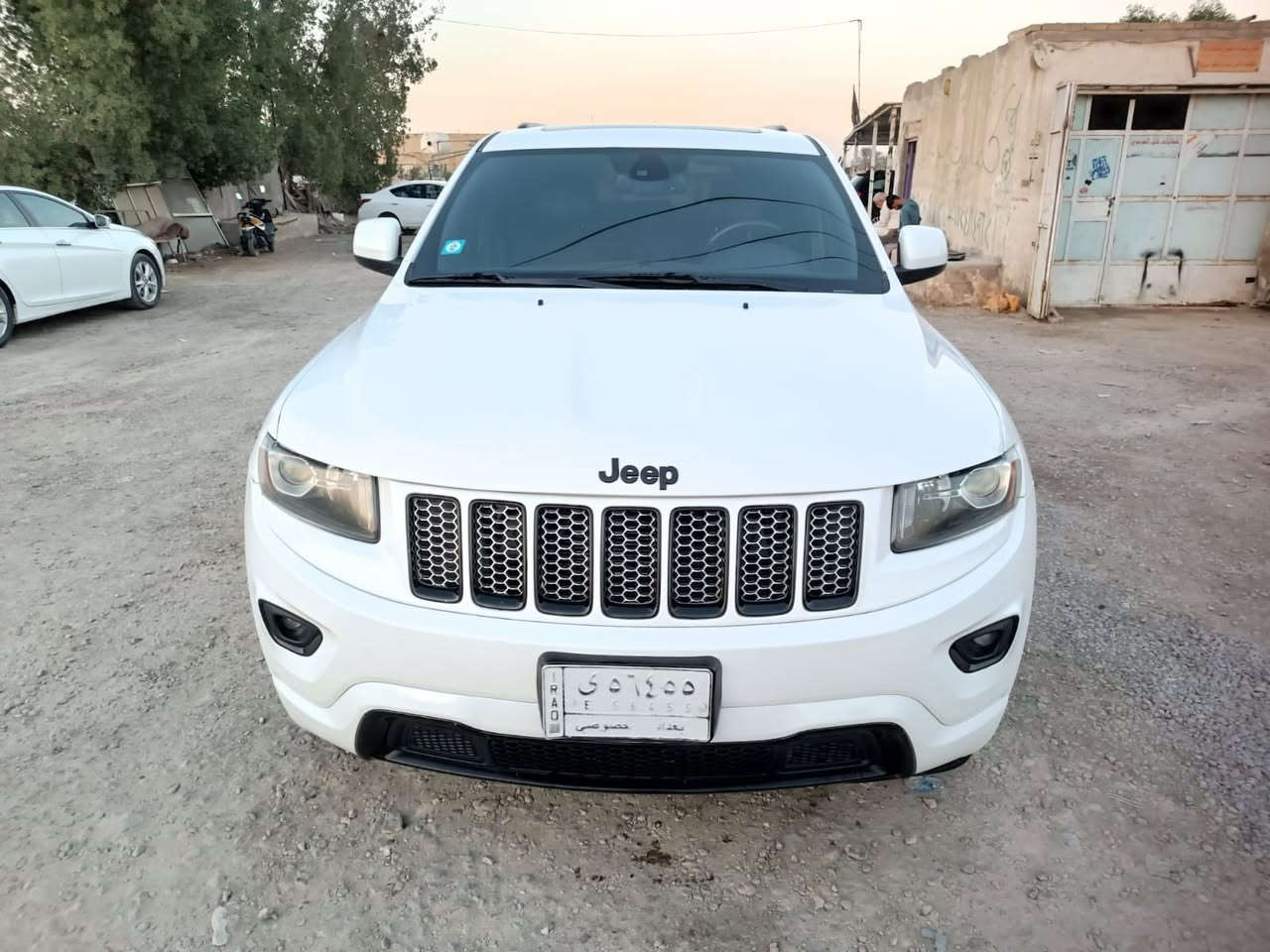 السلام عليكم 
جيب 2015
ضراره كما مواصح بالصور (تبديل بيبان نفس لون  وبنيد مصبوغ اثر جراد بدون فتح )
مواصفات فوول لمتدد حته رادار امامي 
محرك 6
رقم بغداد جديد بسمي 
مكاني بابل القاسم
السعر207
***********
